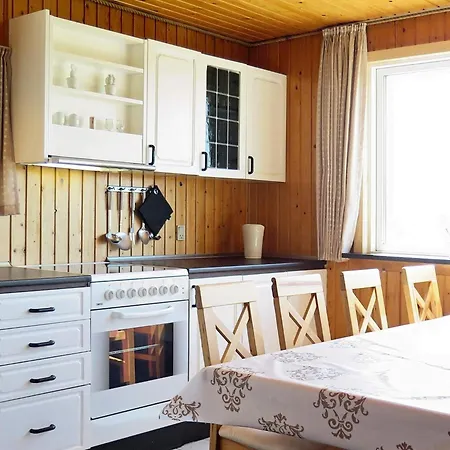 8 Person Holiday Home In Harboore * Vrist